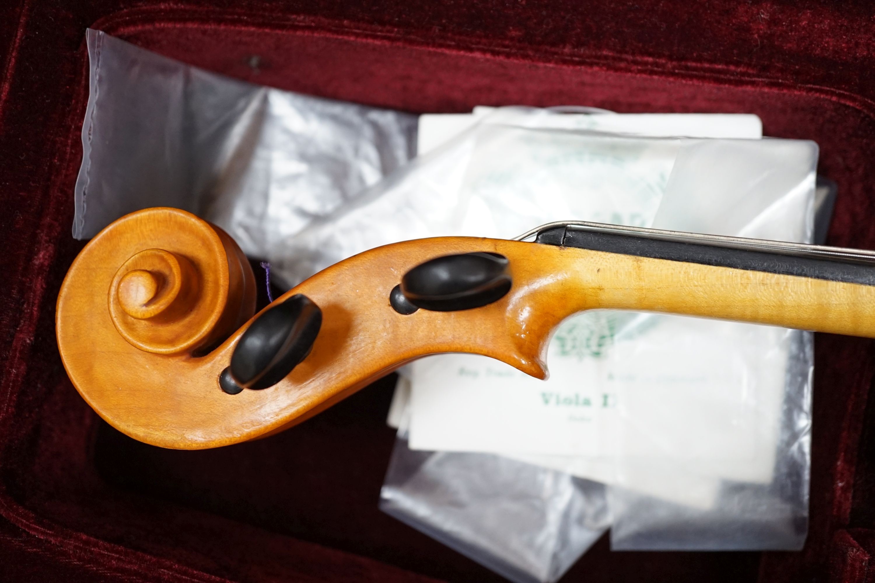 A cased viola by Robert Hull, label dated 1976, Hutton, Merseyside., Length 68 cms